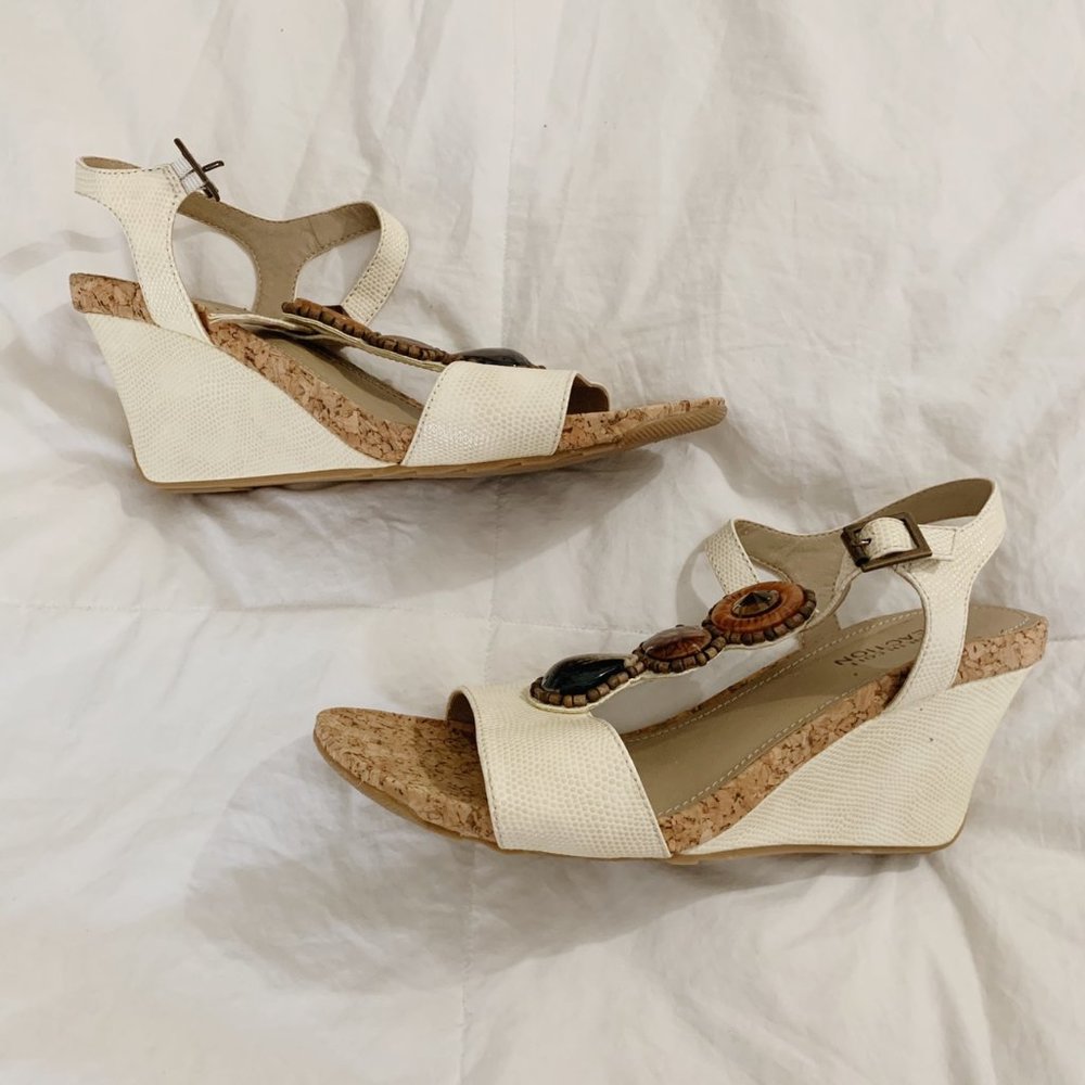 kenneth cole wedge sandal - Picture 2 of 4